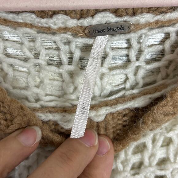 Free People Women’s Large Tan Ivory Colorblock Open Knit Pullover Sweater - Picture 4 of 6